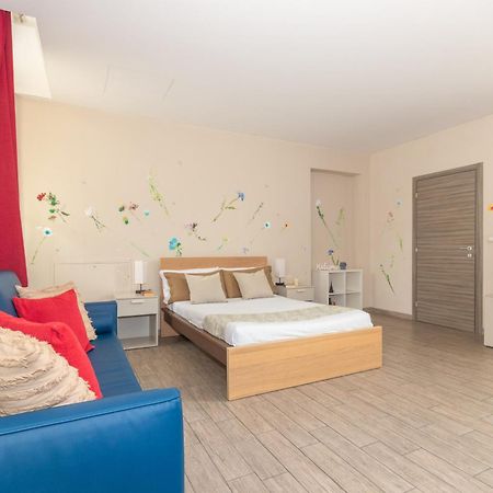الشقق الفندقية تورينوفي  Housing Giulia المظهر الخارجي الصورة