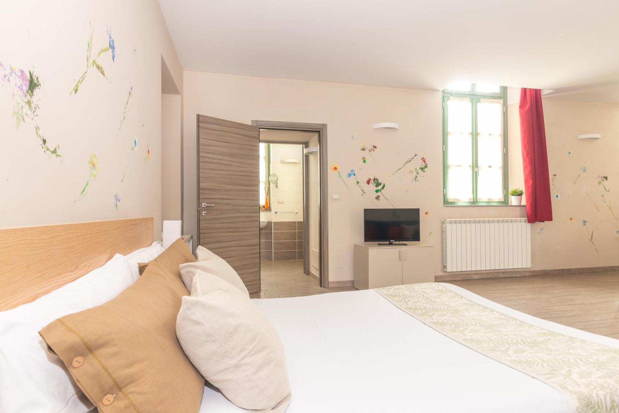 الشقق الفندقية تورينوفي  Housing Giulia المظهر الخارجي الصورة
